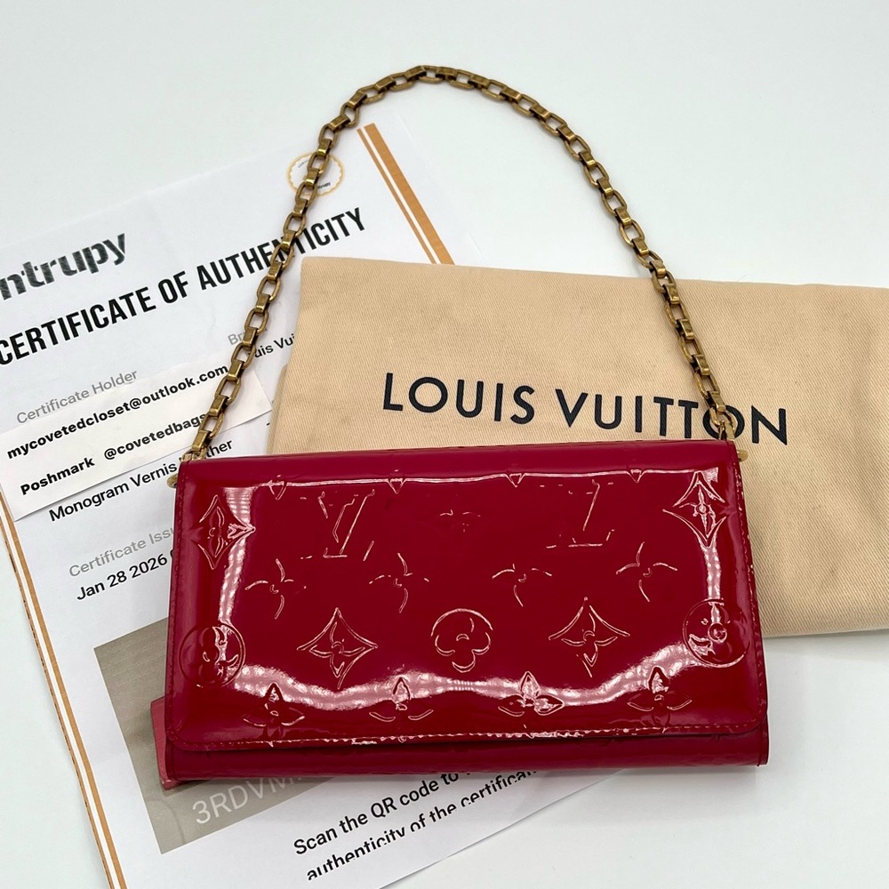 LV Pomme DโAmour Red Vernis WOC w/Dust Bag and Entrupy COA! Absolutely Stunning!